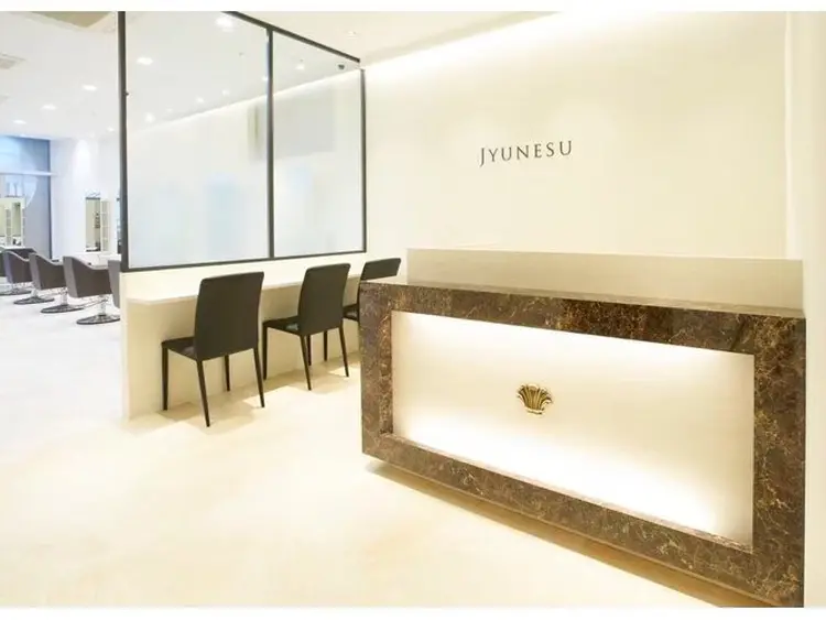 JYUNESU銀座店の内観・外観1