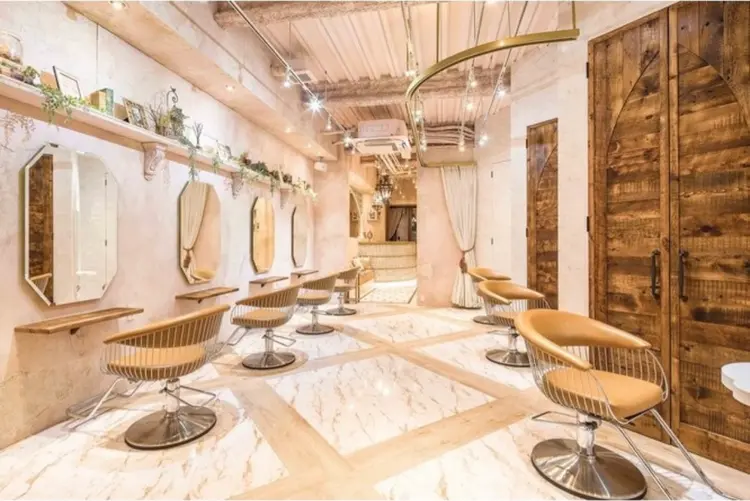 Lond damaskRoseの内観・外観1