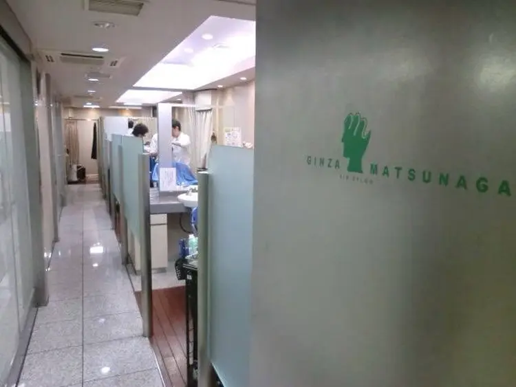 銀座マツナガの内観・外観2