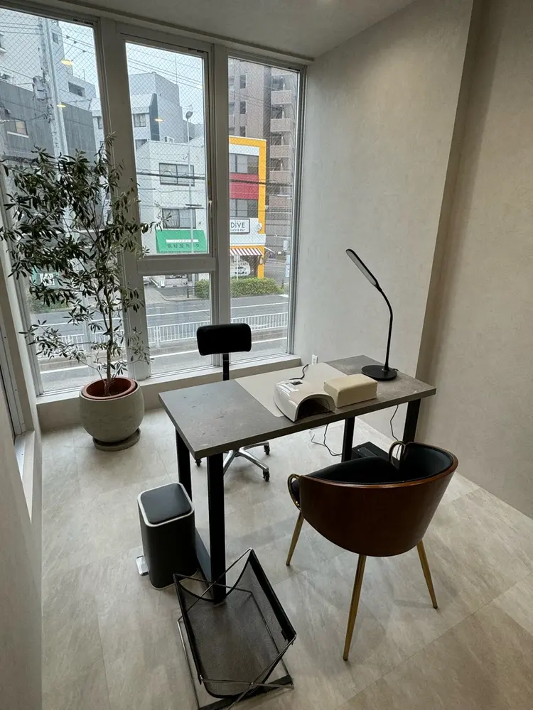 nail salon Is.の内観・外観1