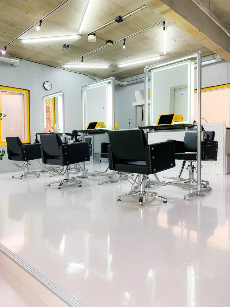 salowin表参道HOLONの内観・外観1