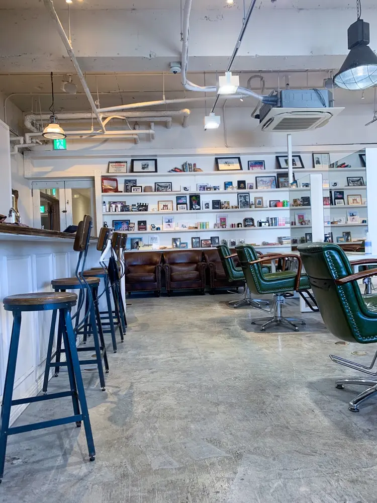 Taylorの内観・外観1