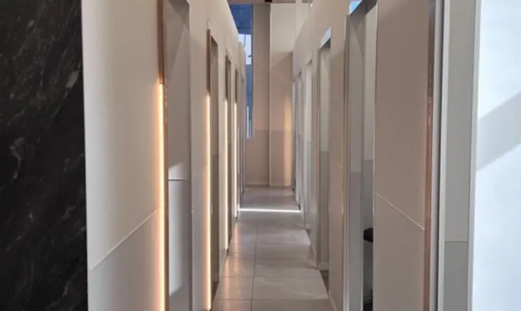 SALOWIN銀座六丁目店の内観・外観2