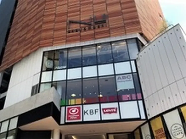 MASHUの内観・外観1