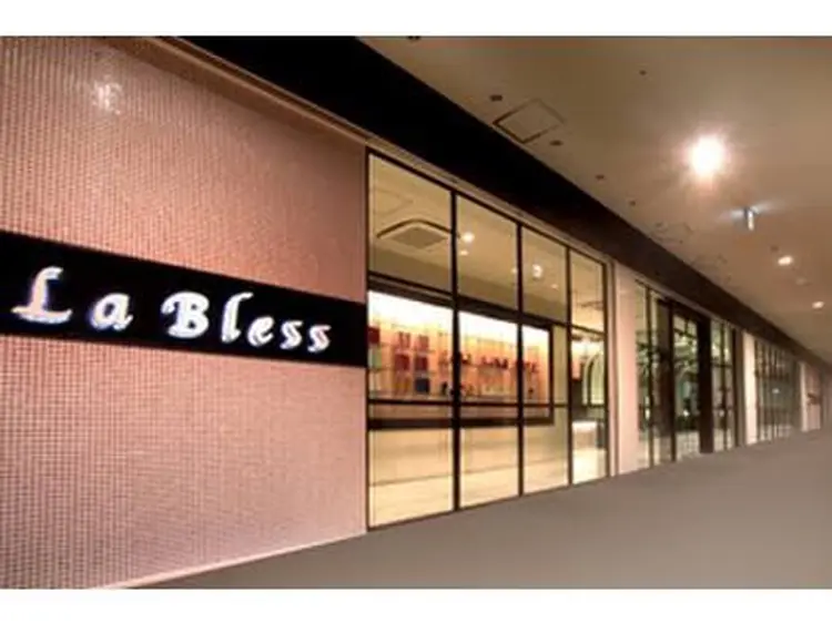 LaBlessあべのキューズサロンの内観・外観1