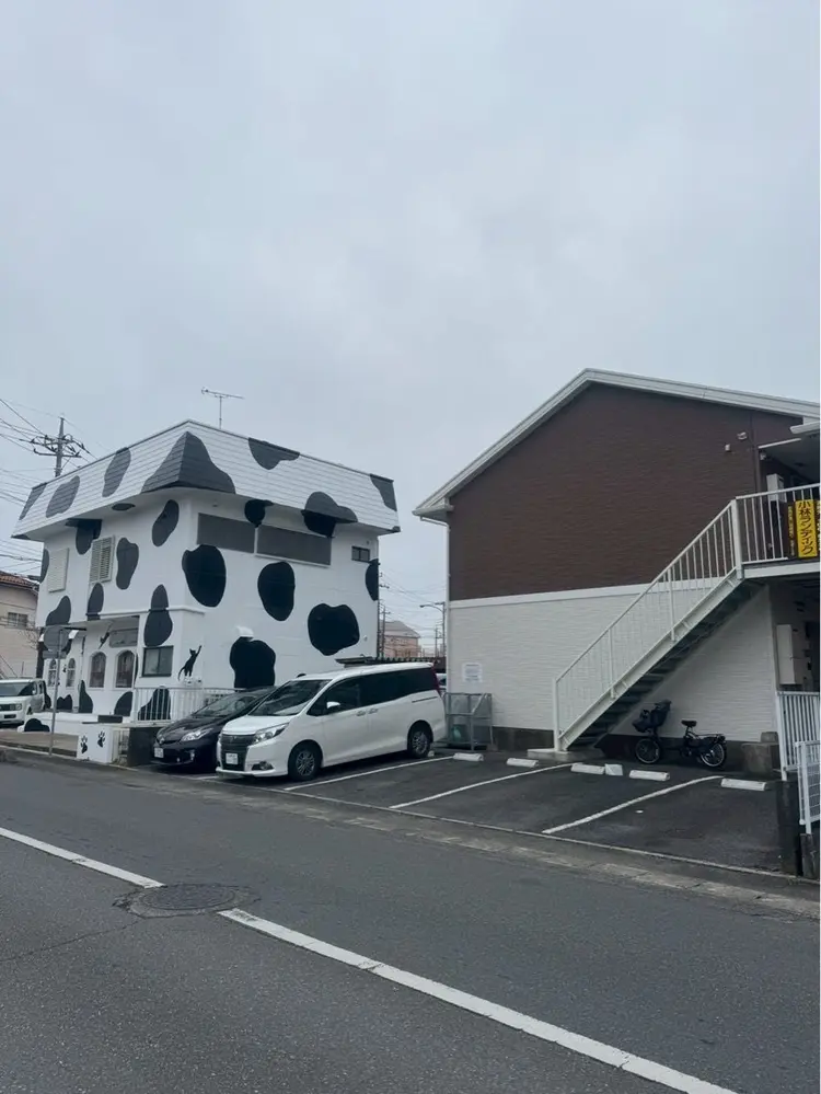 EMINYの内観・外観1