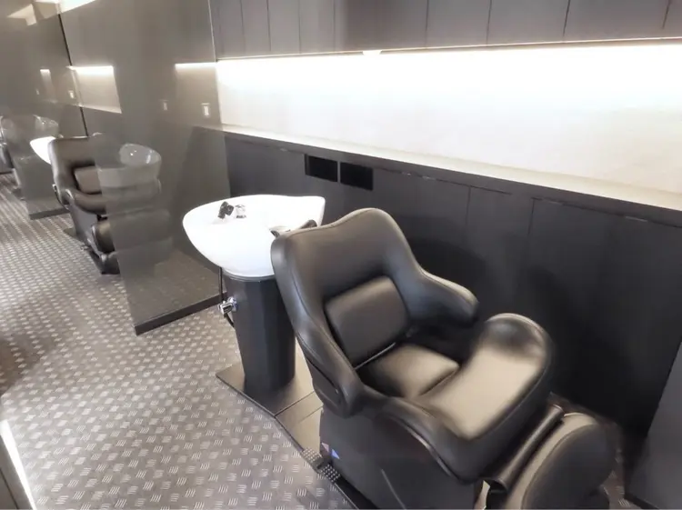 YUZA grow hair 【ユーザ グロウ ヘア】の内観・外観2