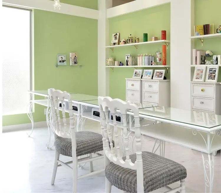 mary nail&eyelash八木店の内観・外観1