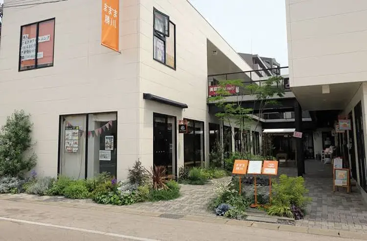 LC【エルシー】勝川店の内観・外観1