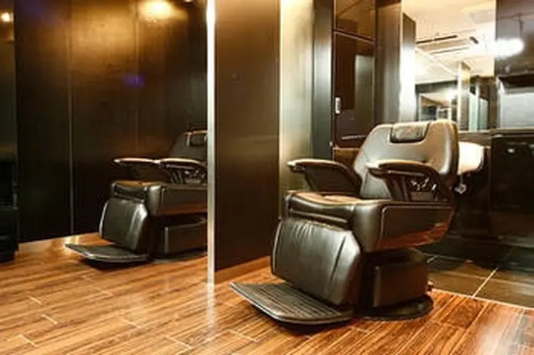 ヒロ銀座名駅西口店の内観・外観1