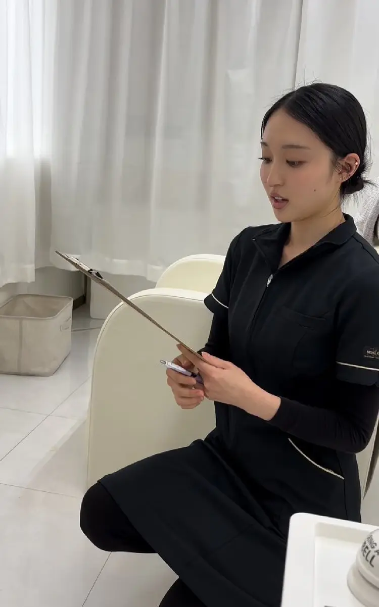 【歯科提携】歯のセルフホワイトニング専門店 セルフホワイトニングサロン宝塚の内観・外観1