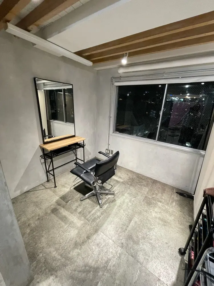 DATE by Alan Smitheeの内観・外観2