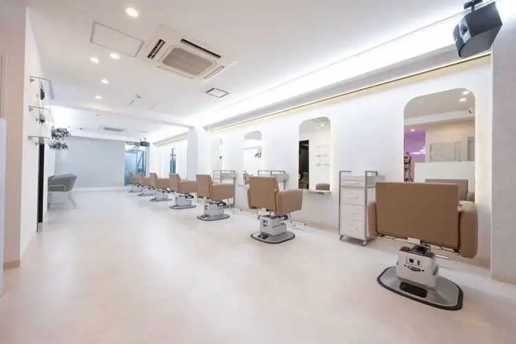 AVAHAIR新大久保の内観・外観2