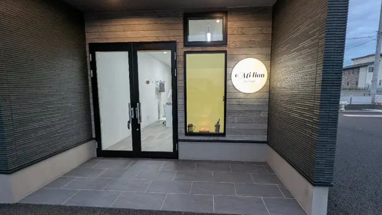 eMilian for NAILの内観・外観2