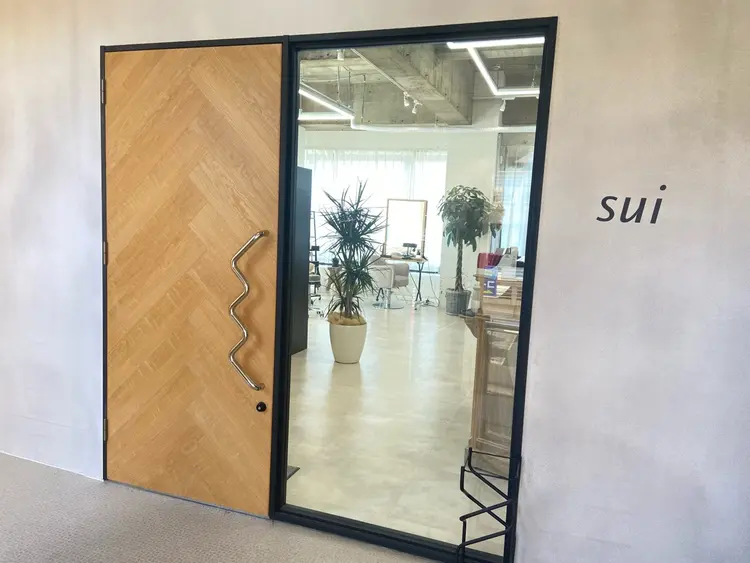 suiの内観・外観1