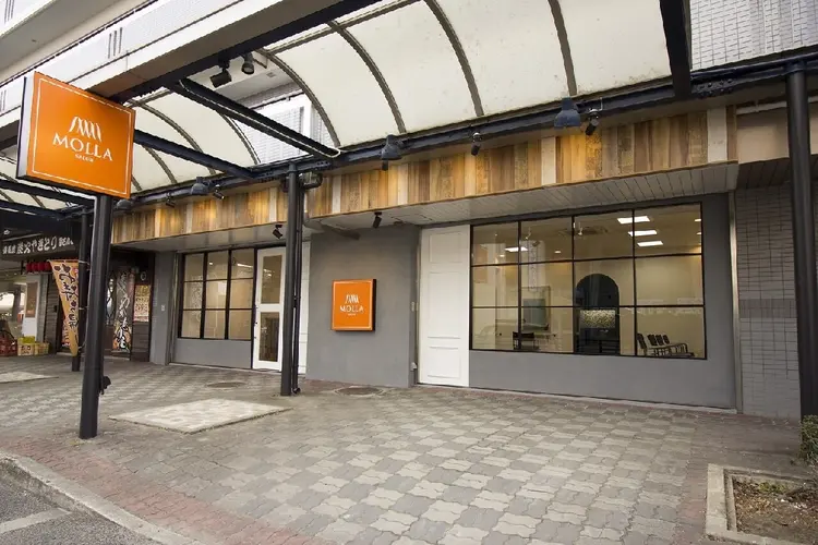 MOLLA SALON高石店の内観・外観1