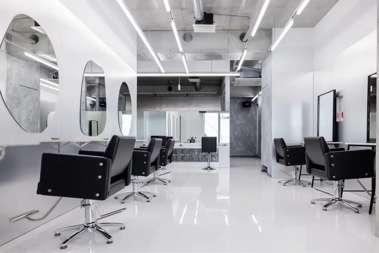 ONE’s MIRROR 立川の内観・外観1