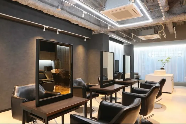 REEEDの内観・外観2