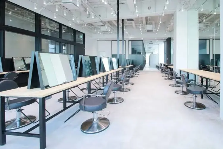 ALBUM銀座店の内観・外観1