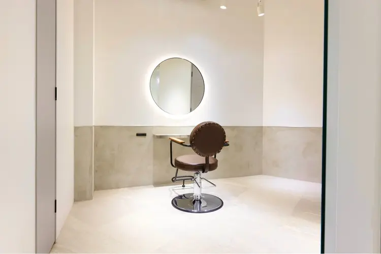 eN° by youres hair 飯田橋店【エン バイ ユアーズヘア】の内観・外観1