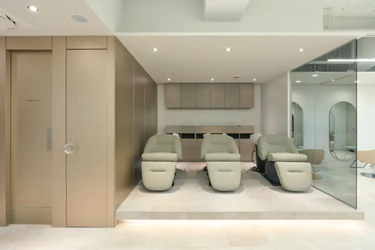 KANOI 銀座中央通りの内観・外観3