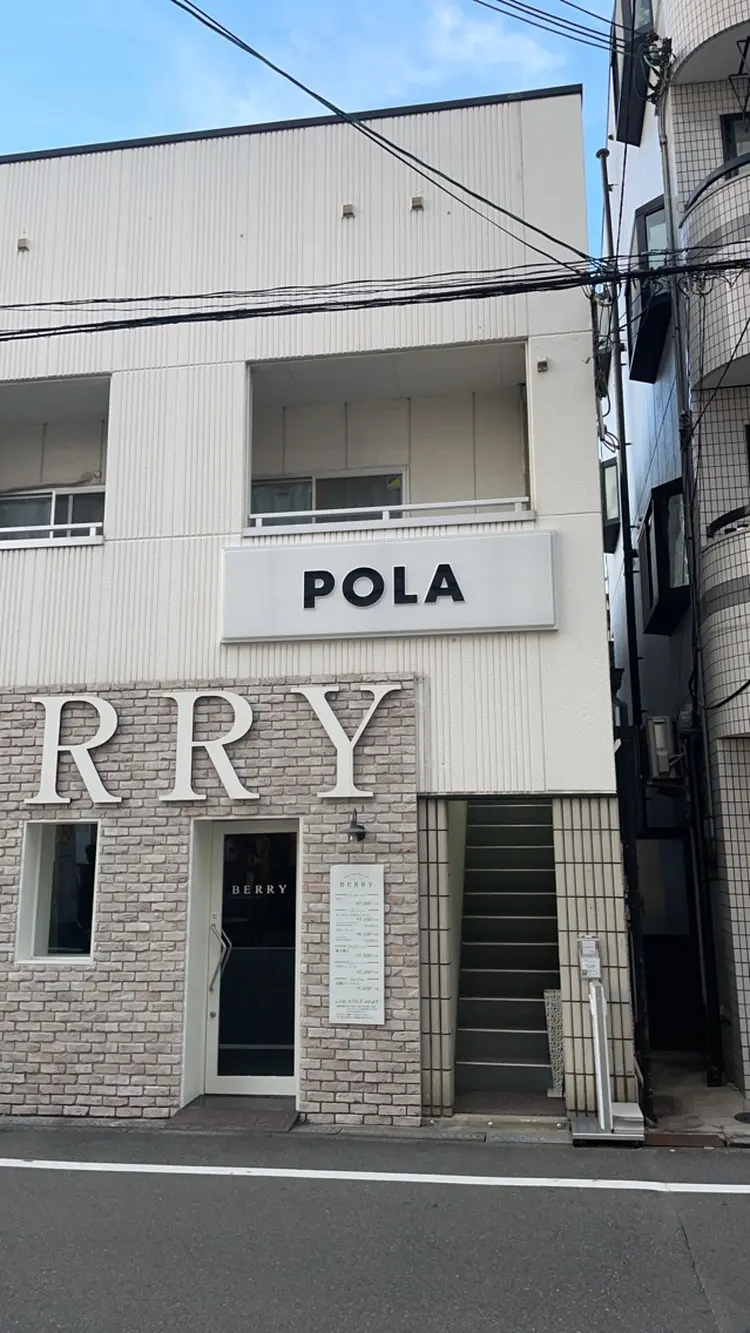 POLA 放出の内観・外観1