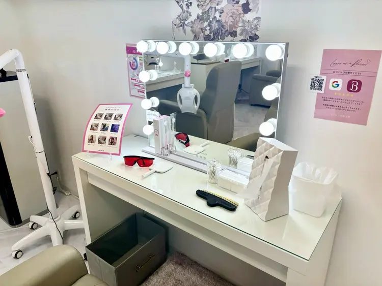 セルフホワイトニング　エクシア相模大野店の内観・外観2