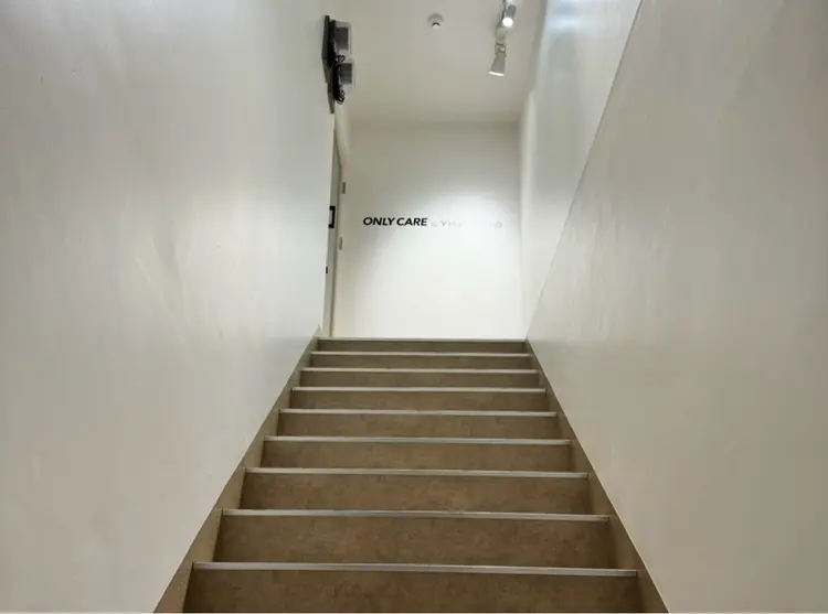 ONLY CARE by Vingt-cinqの内観・外観3