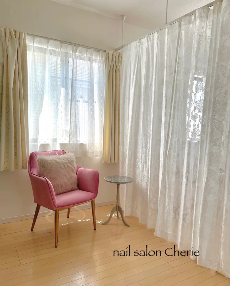 nail salon Cherie ネイルサロン シェリーの内観・外観2