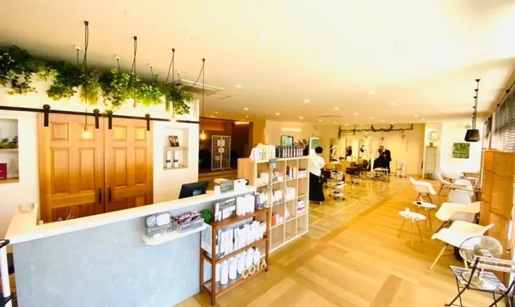 KATSUKI津福店の内観・外観1