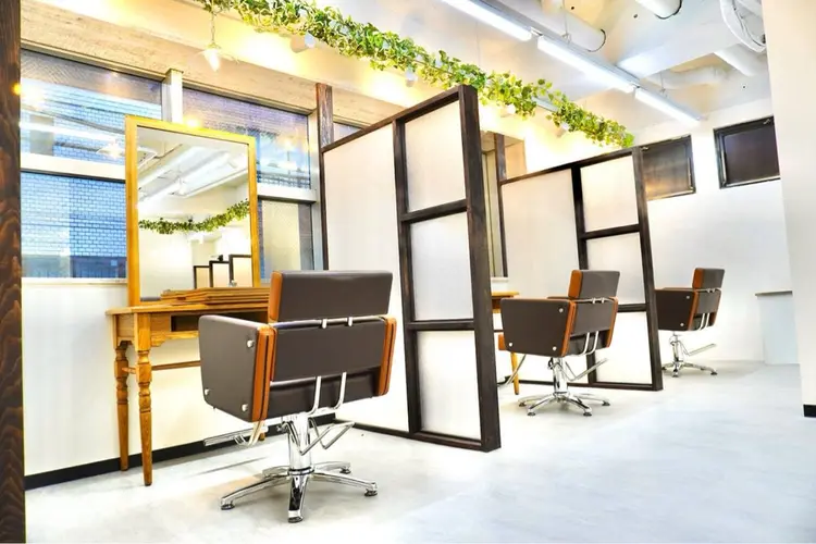 Calmの内観・外観1