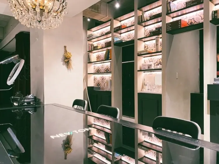 NEWTONの内観・外観3