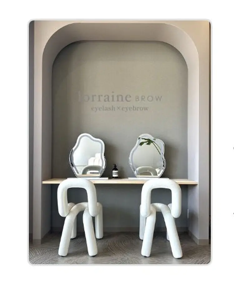 ロレインブロウ浜松新橋イオンタウン店の内観・外観1