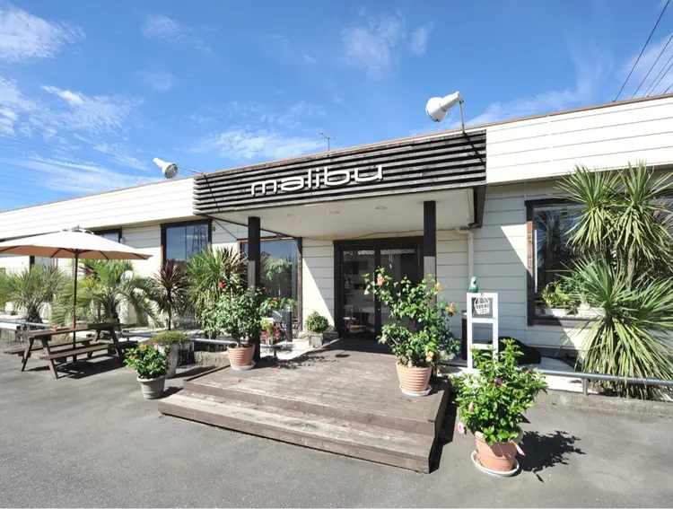 malibu hair resort 伊勢崎本店の内観・外観1