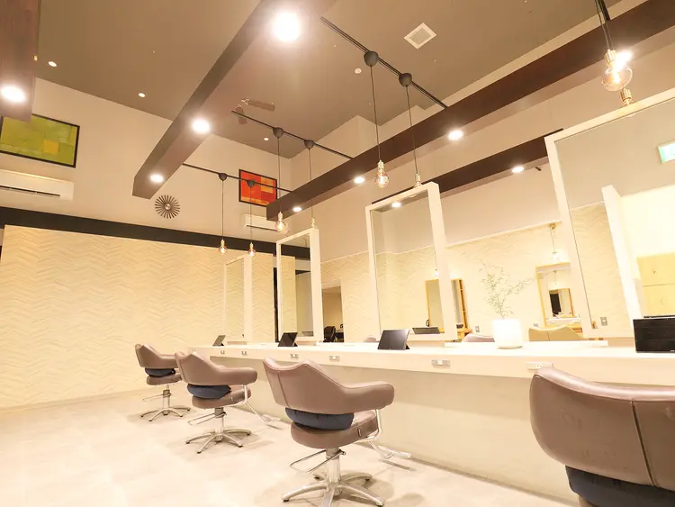 aria BUSH share salonの内観・外観1