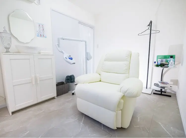 whitening salon BIZENの内観・外観1
