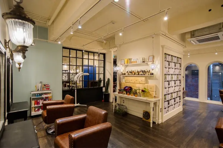 hair&fashion shiomiHの内観・外観2