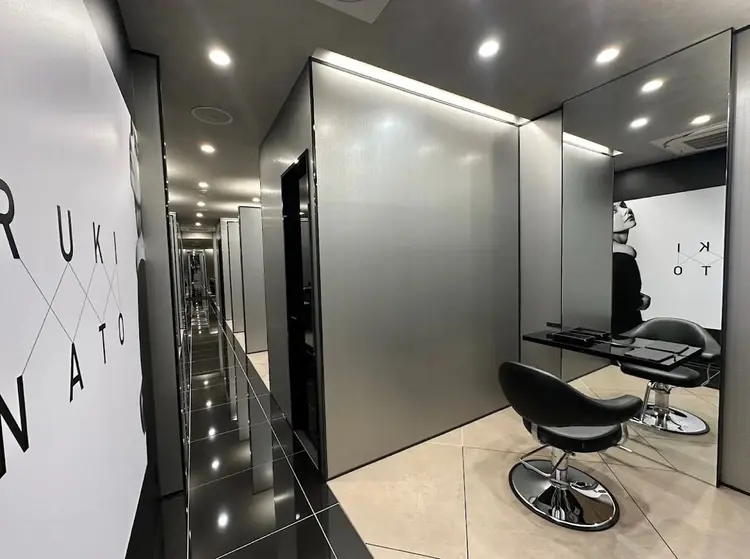 HARUKI  MINATO Japan広島紙屋町店の内観・外観1