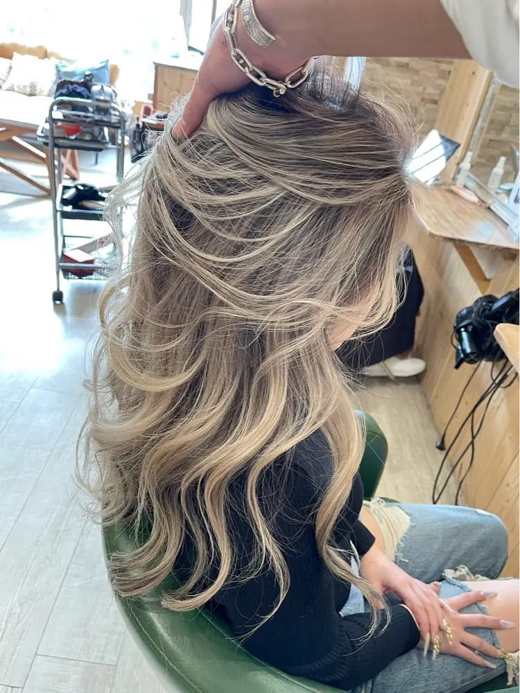 Hair lounge Belleの内観・外観2