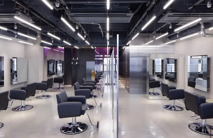 PELE栄店の内観・外観2