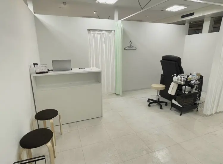 眉毛の王様　鹿児島店の内観・外観2