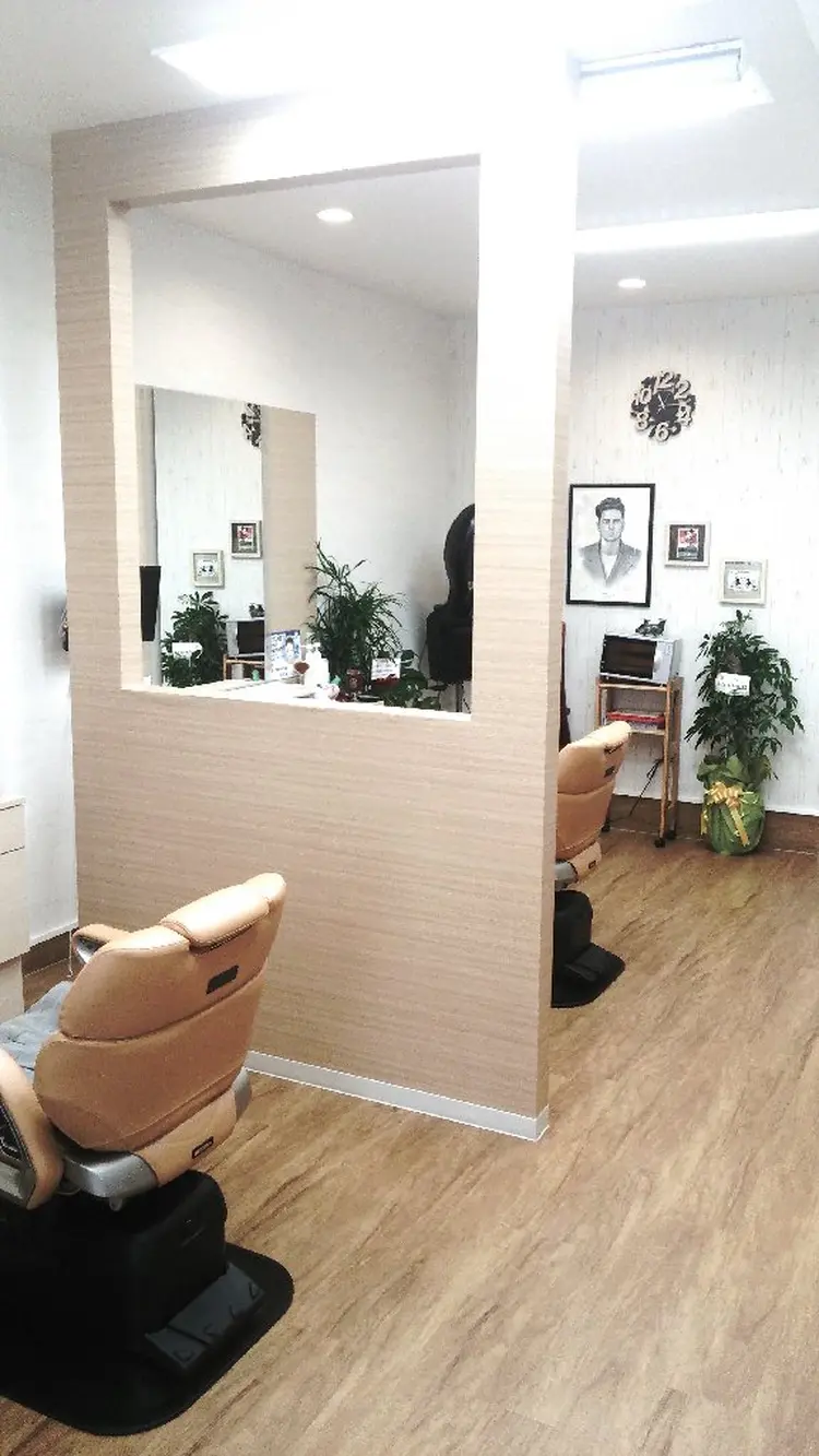 ヘアーサロンTokyokenの内観・外観1