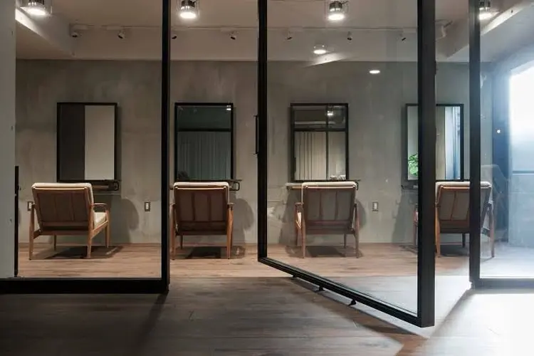 NERO HAIR AND LIFESTOREの内観・外観1