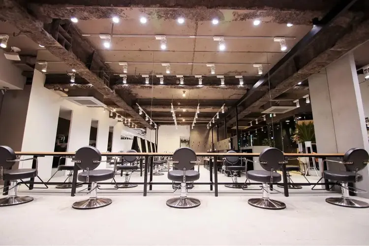 ITbyALBUM中野店の内観・外観1