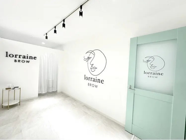 ロレインブロウ小倉店の内観・外観1