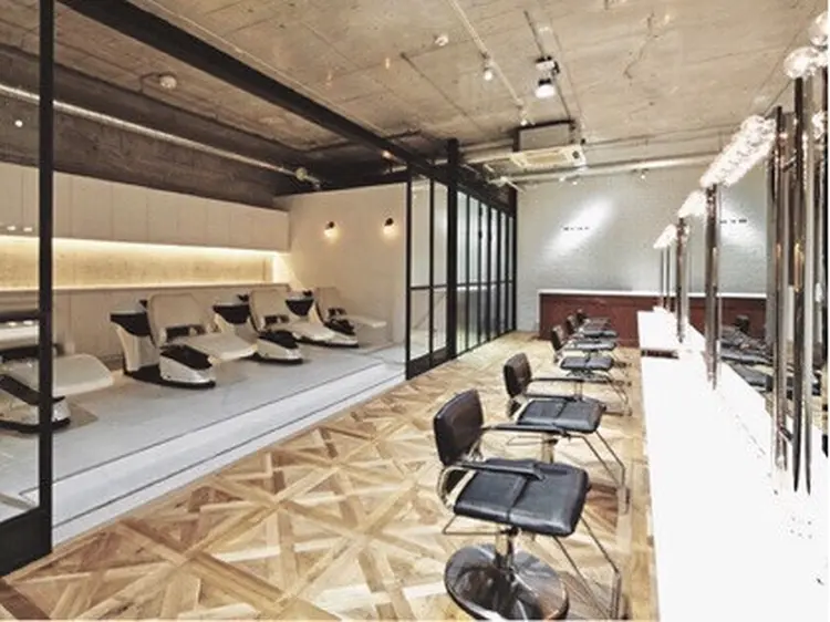 表参道　BEBEの内観・外観1