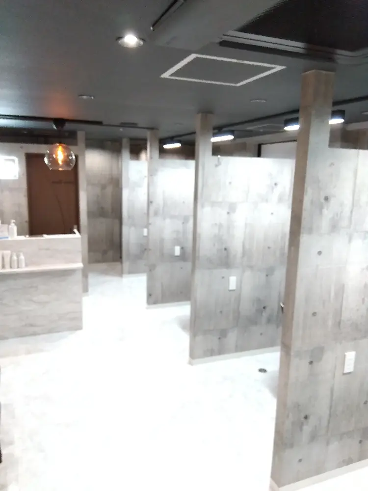 髪質改善Fee by carrefour 草加店の内観・外観2