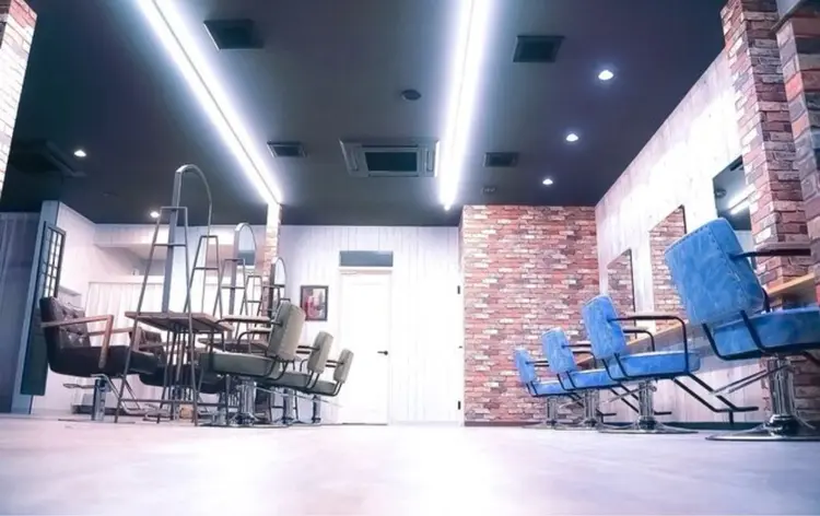 LUNA hairの内観・外観2