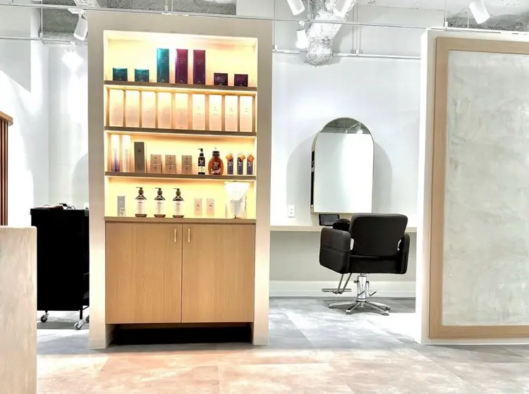 attrait 梅田店【アトレ】の内観・外観2