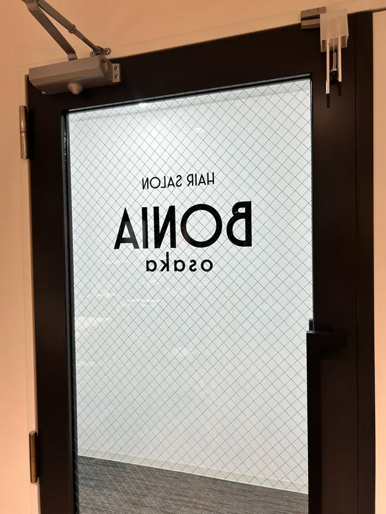 BONIA by HEADLIGHT 大阪梅田店【ボニア バイ ヘッドライト】の内観・外観2